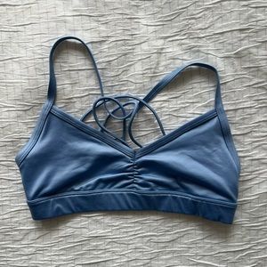 Alo yoga sports bra